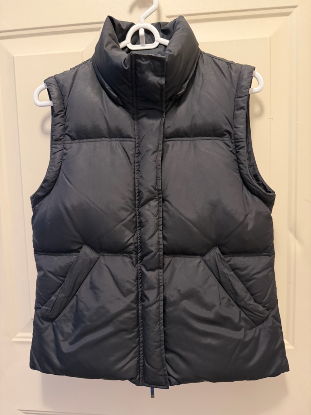 Zara Quilted Puffer Vest. Size Medium